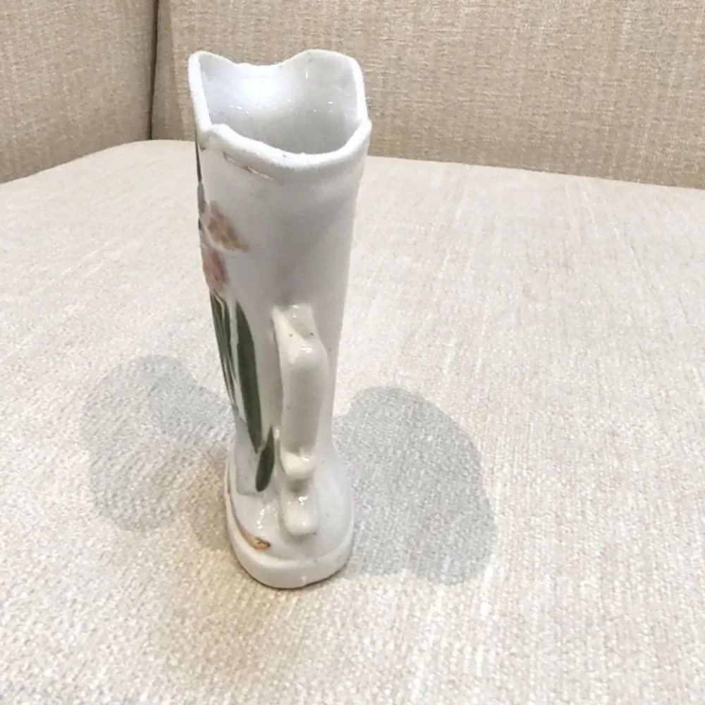 Vintage Small Iris Vase Made in Occupied Japan 1945-1951